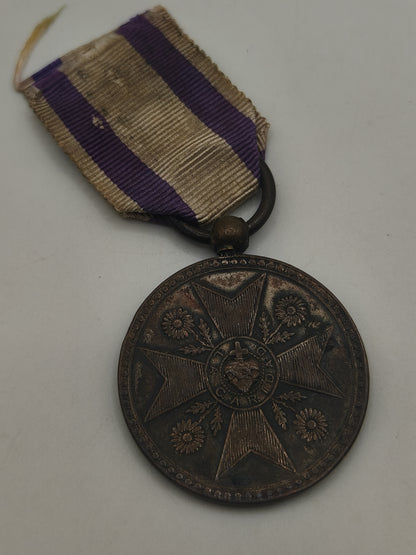 Charity Order Carlist medal. Charles VII Spain. Margaritas