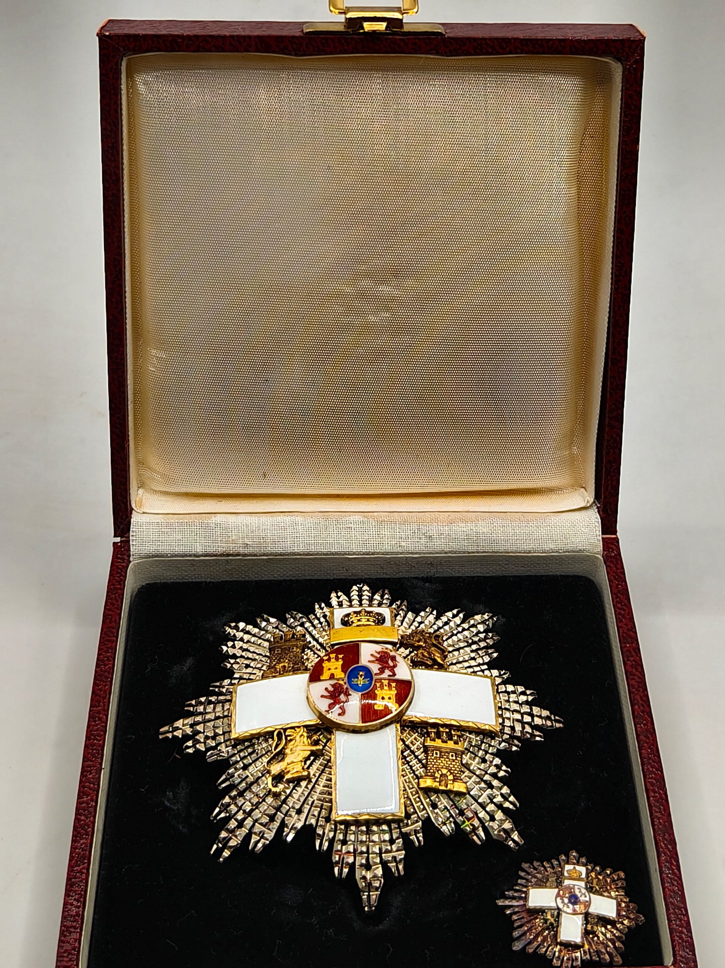 White Merit order Grand Cross. Oficial Spanish Army.