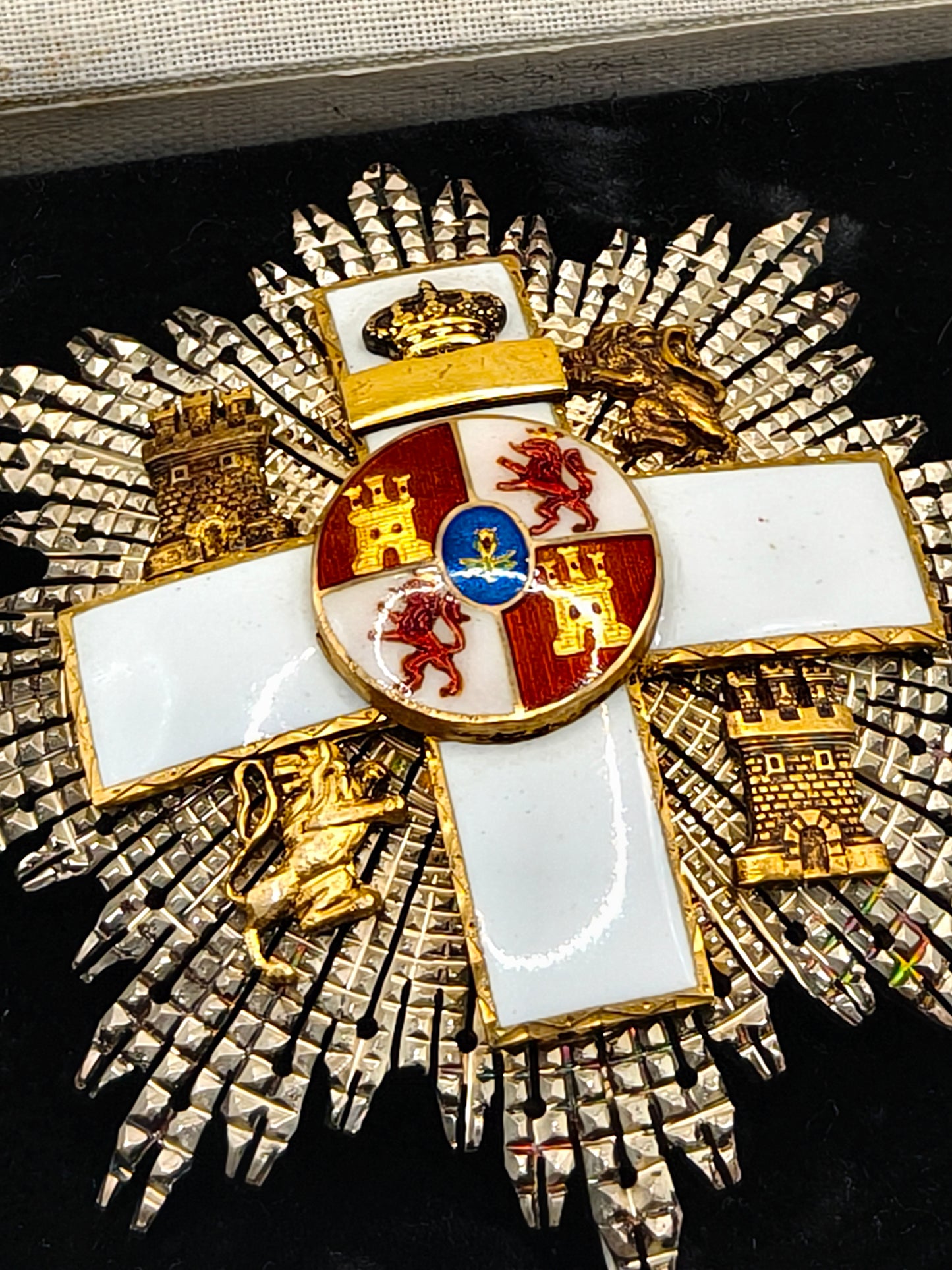 White Merit order Grand Cross. Oficial Spanish Army.