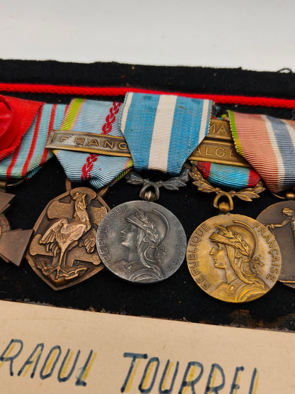 Pasador de medallas coloniales francesas