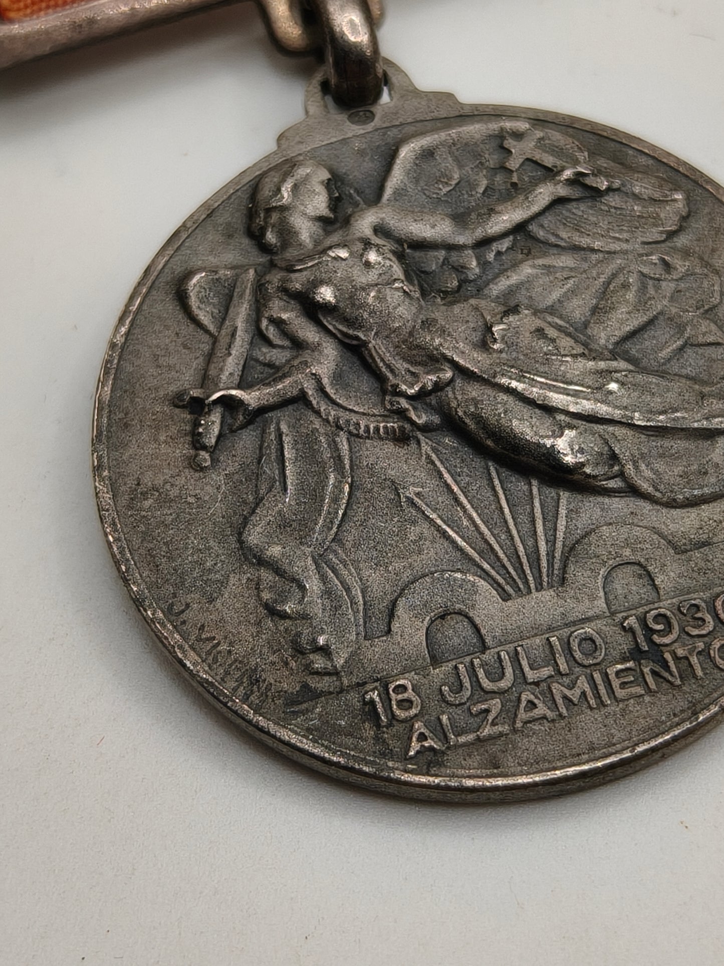Medalla Alzamiento nacional. Modelo plata. 1936.