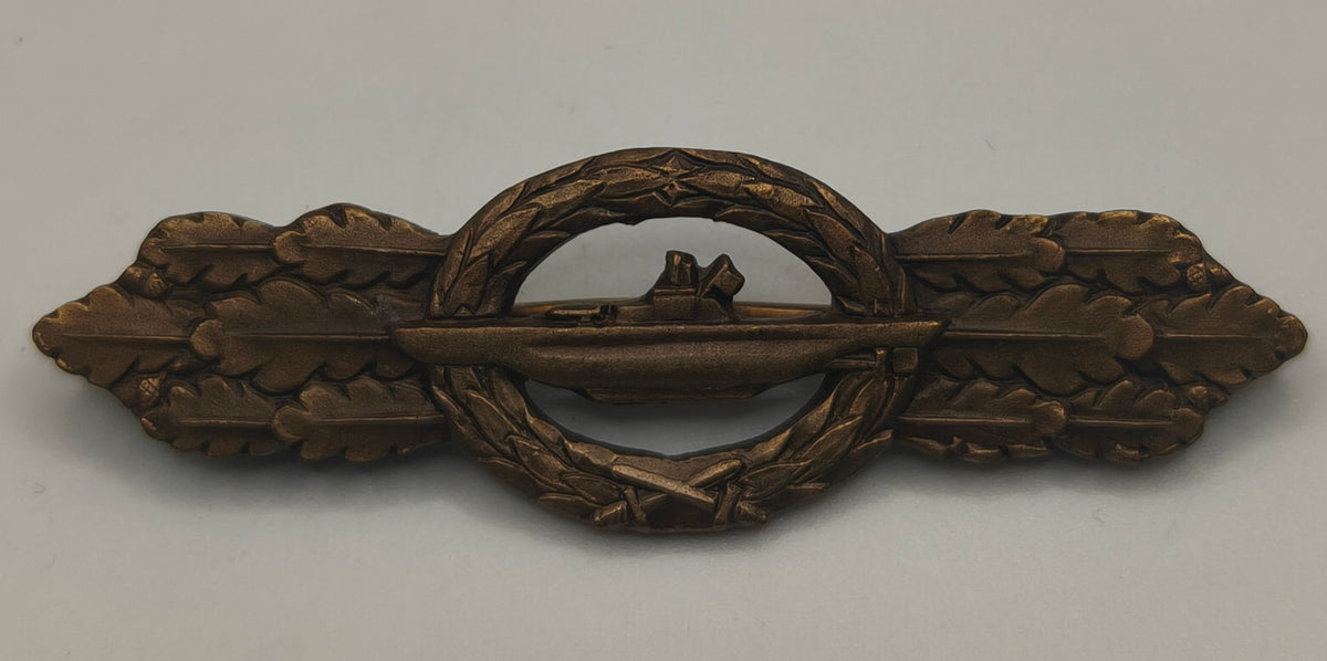 Submarine Clasp, U-Boot, Bronze Version, 1957 model. Germany.