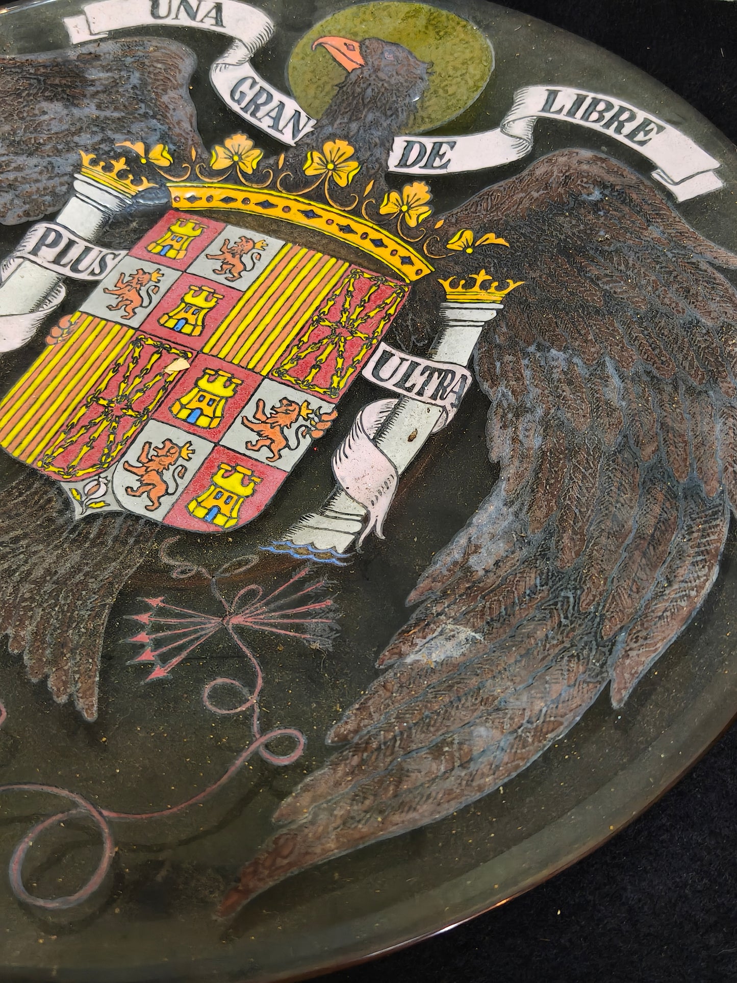 Plato Escudo águila de San Juan. España