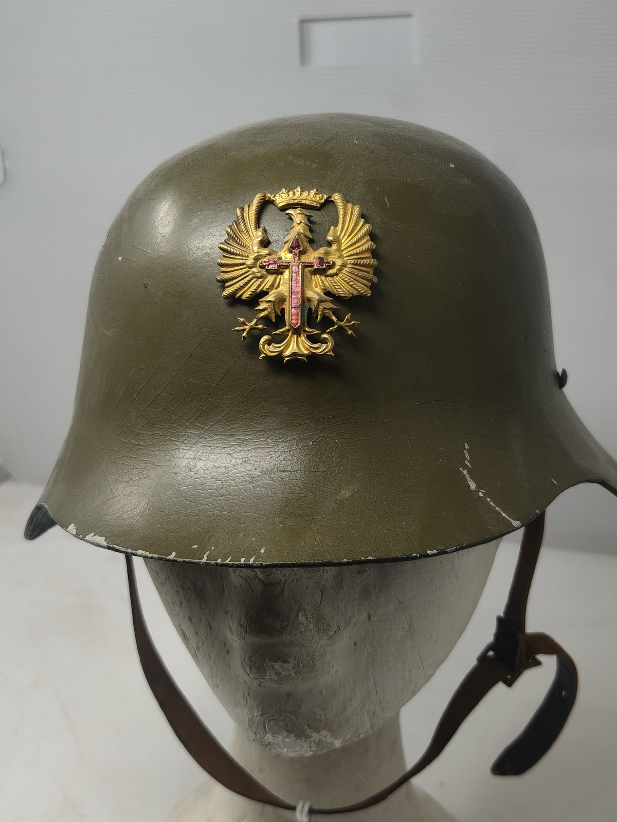 Officer Spanish Helmet. Franco's Period, Spain.