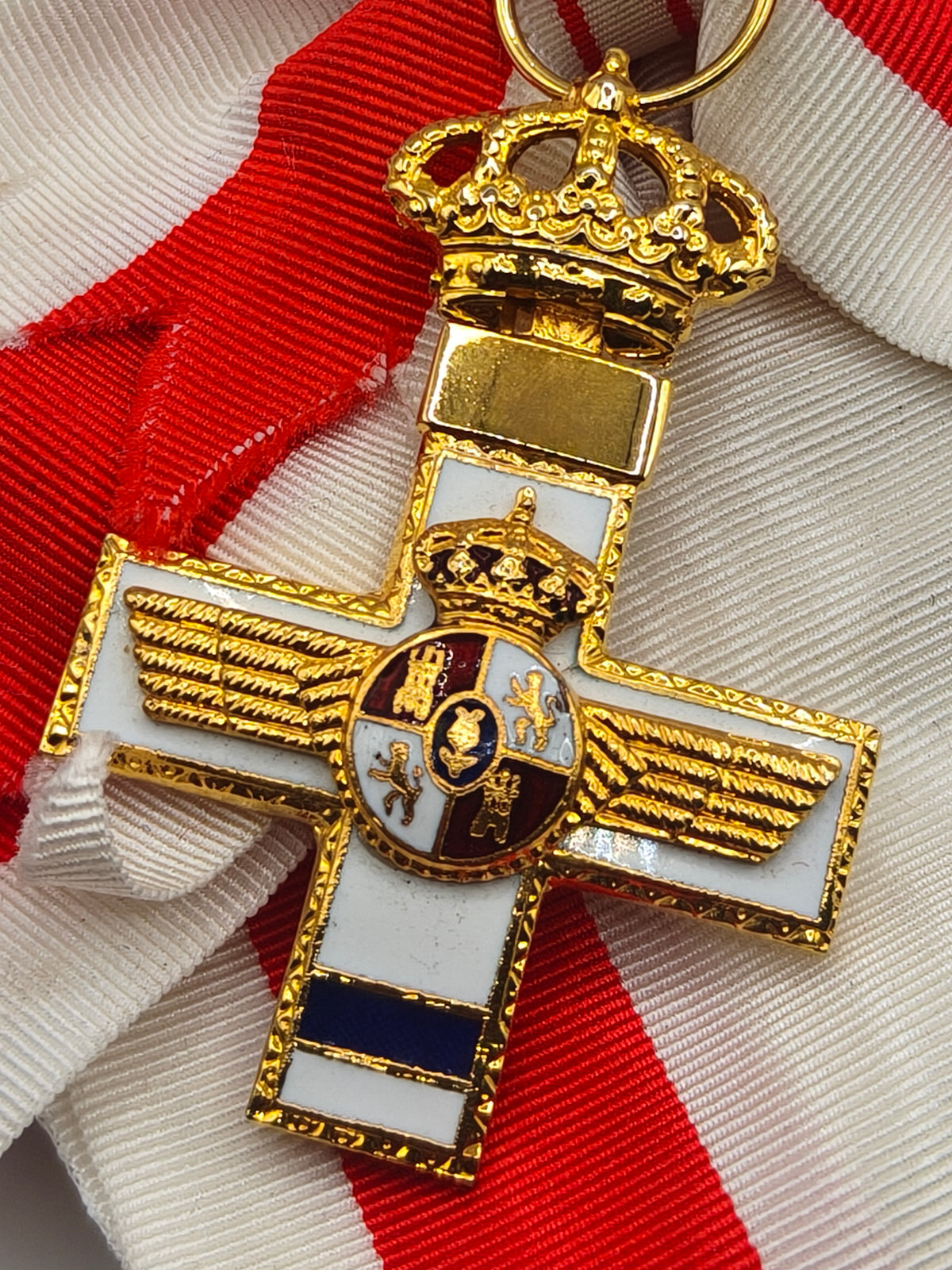 Order Of Aeronautical Merit, Badge of Grand Cross. Spain