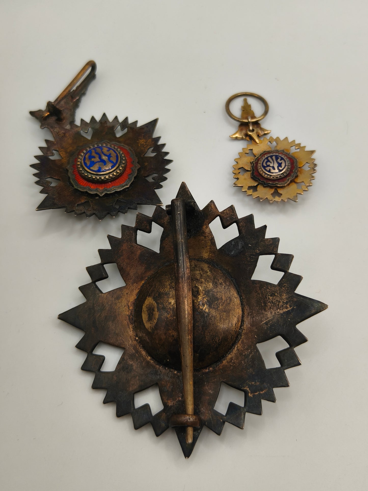 Medallas conjunto Orden Corona de Tailandia.