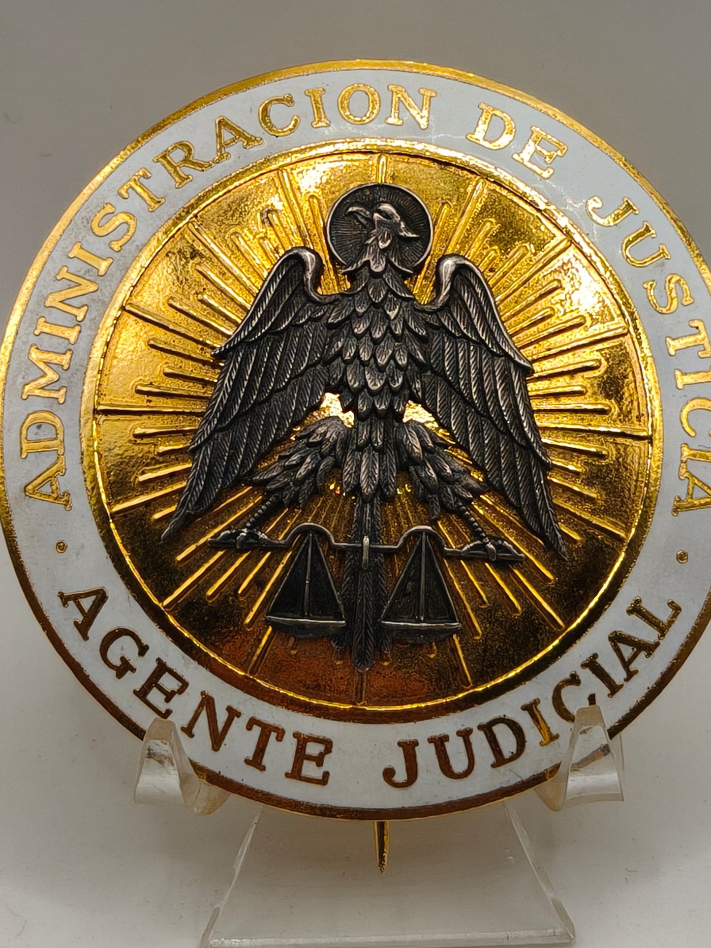 Placa agente judicial época Franco