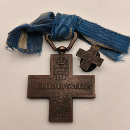 Military Italian Cross Medal. IIWW for Woman.