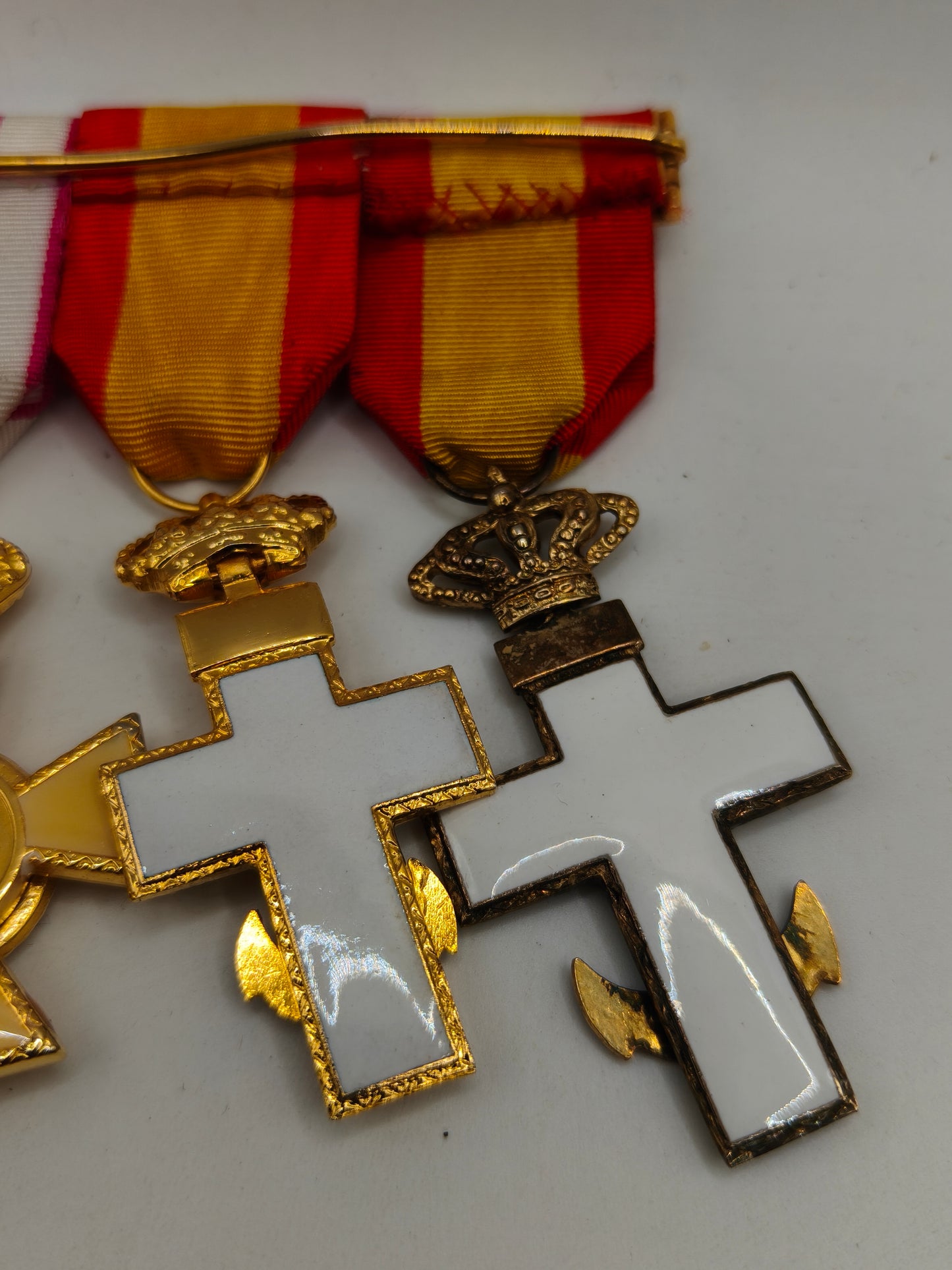 Pasador medallas orden mérito naval blanco Marina