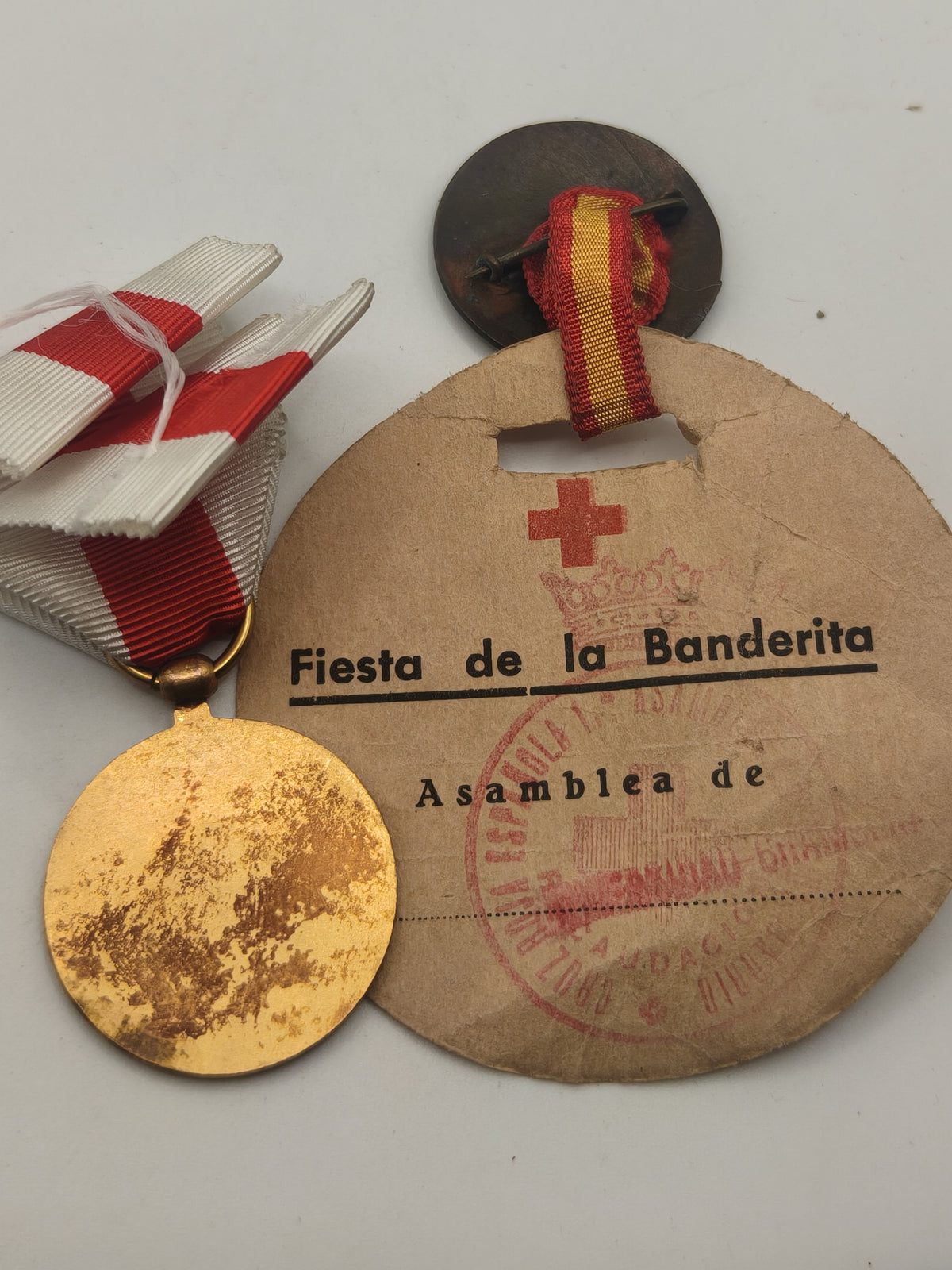 Red Cross Medals. Spain