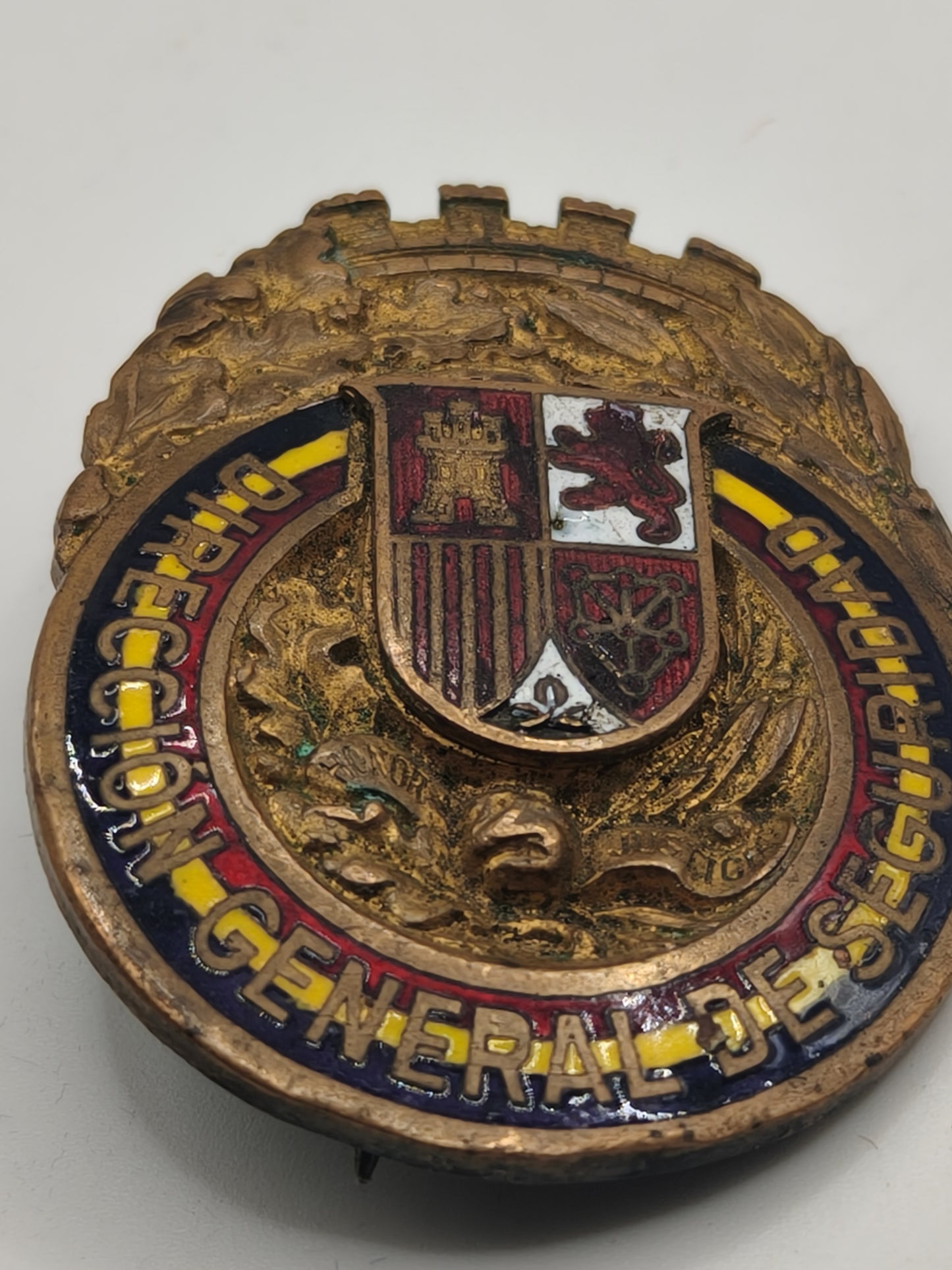 II Spanish Republic Police Badge. Very rare.