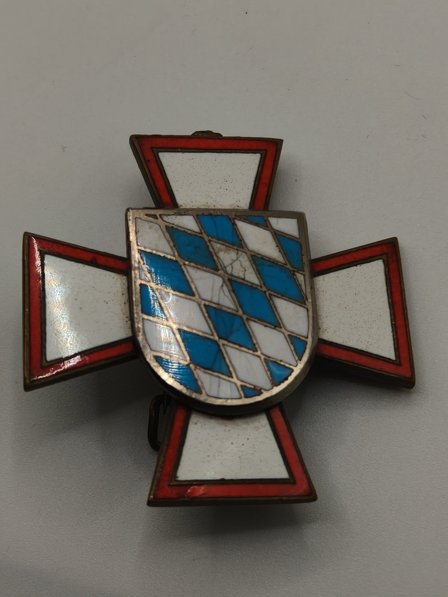 Badge excombatients of Baviera. Germany