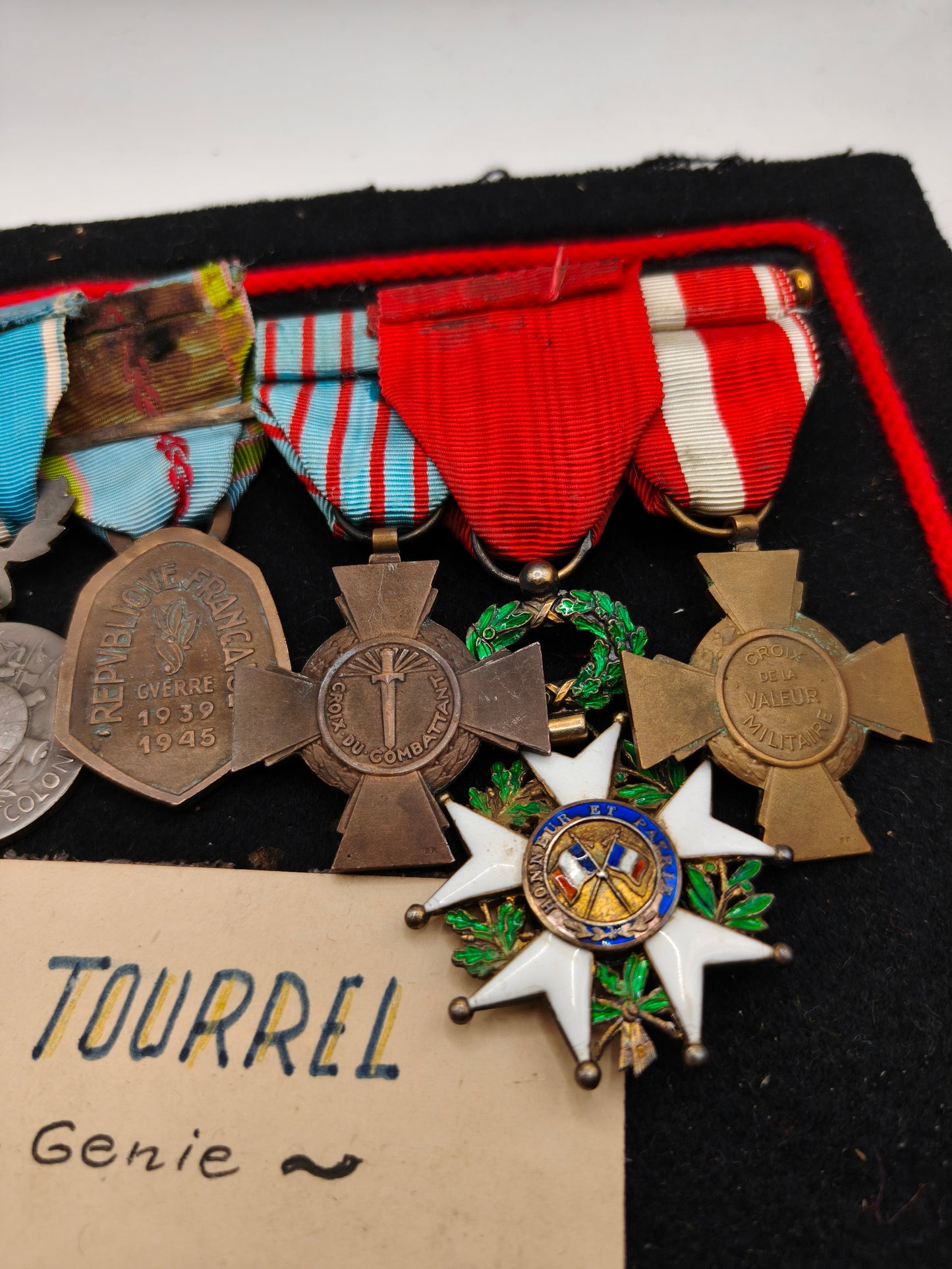 Pasador de medallas coloniales francesas