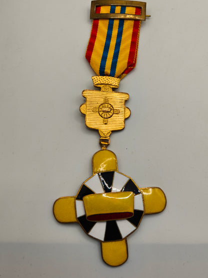 Medalla Orden Nobiliaria Madrid. España .