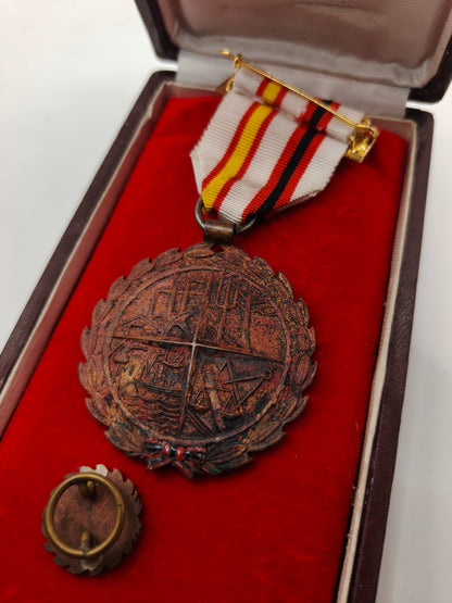 Sindical Falange Order Medal. Spain.
