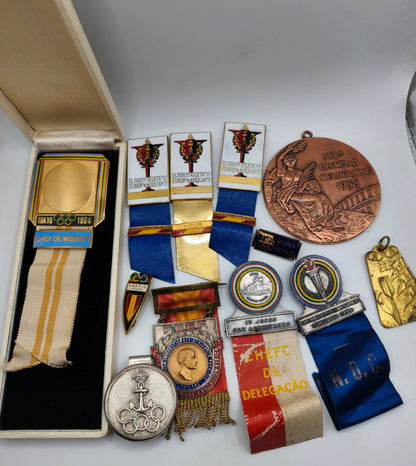 Lote Olímpico medallas e insignias