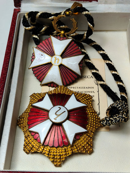 Grand Cross of the Hospitaler Order of Spain. Franco's period.