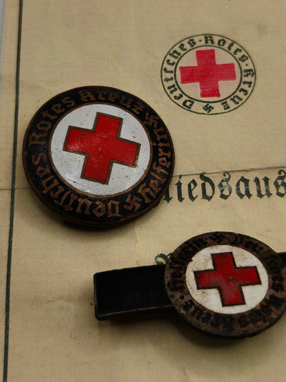 Carnet insignias Cruz Roja Alemana IIWW