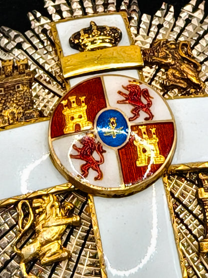 White Merit order Grand Cross. Oficial Spanish Army.