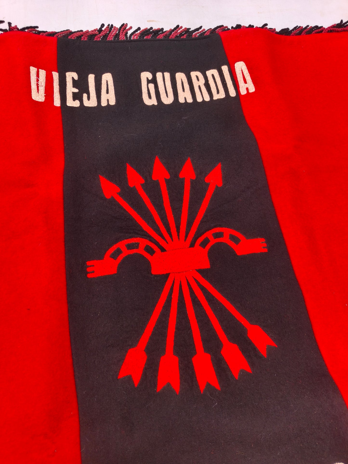 Bandera de Vieja Guardia Falange. Época de Franco España.