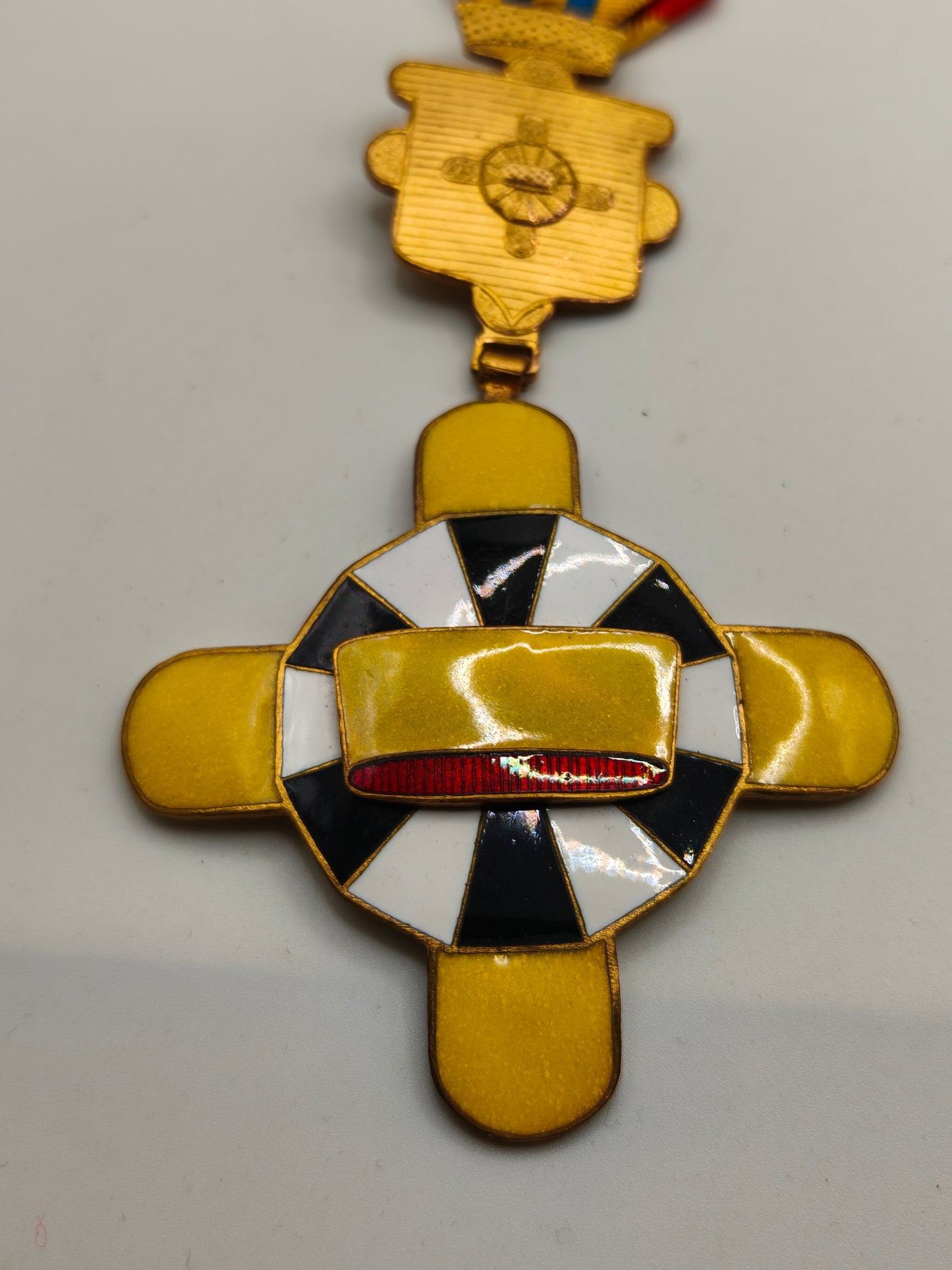 Medalla Orden Nobiliaria Madrid. España .