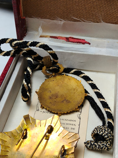 Grand Cross of the Hospitaler Order of Spain. Franco's period.