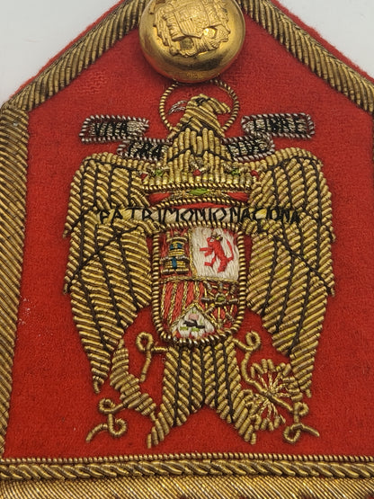 Spanish diplomatic epaulettes. Goldwork