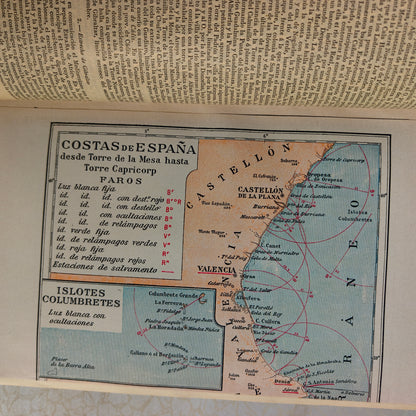 II Republic Period Book. Original.