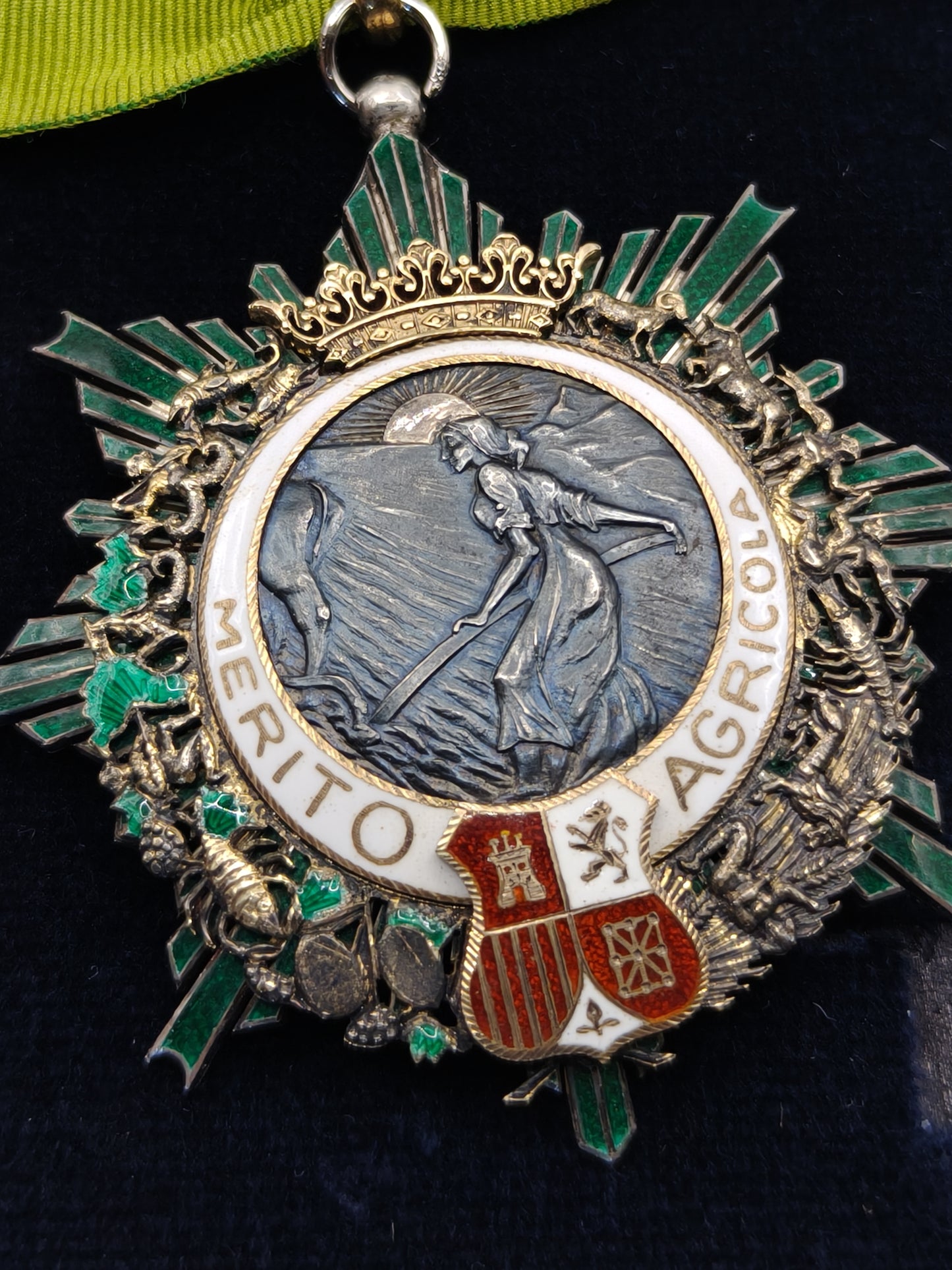 Agricultural Merit Order Neck Medal. Spain Franco's Period