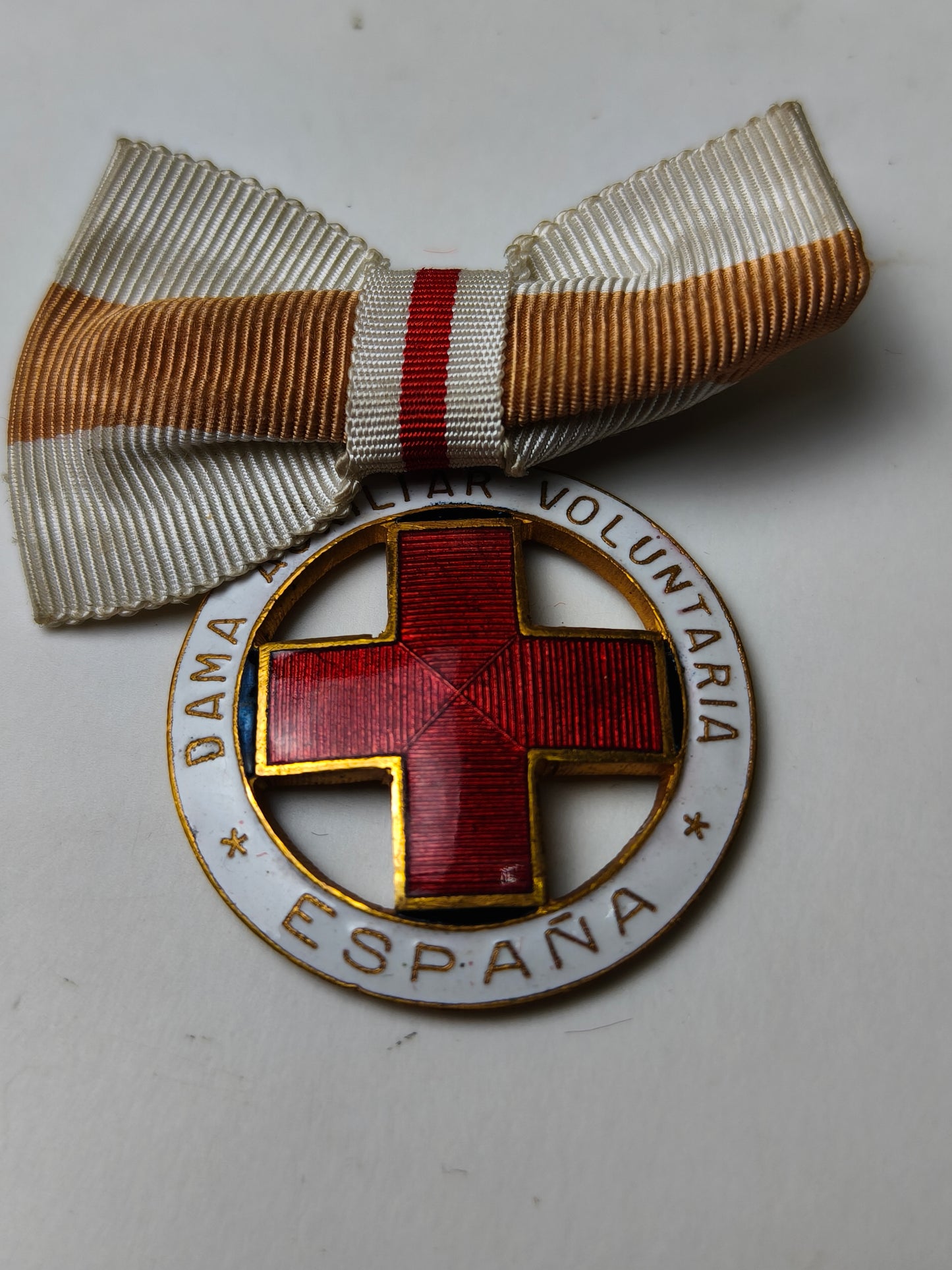 Red Cross Medal Order. Spain