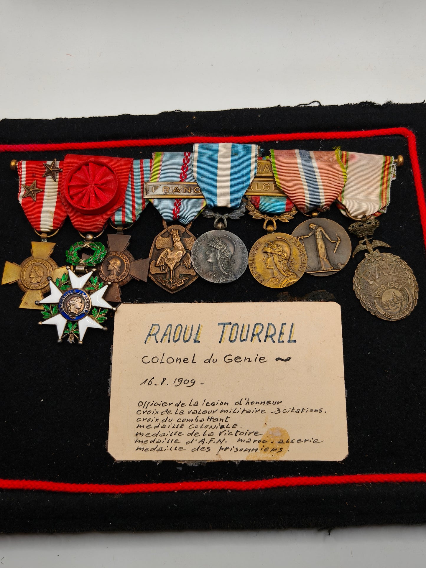 Pasador de medallas coloniales francesas