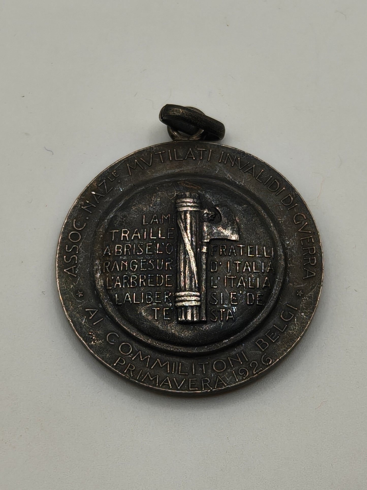 Disabled Servicemen's Association commemorative medal.  1926 Italy. Silver.