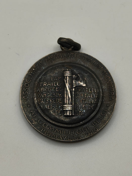 Disabled Servicemen's Association commemorative medal.  1926 Italy. Silver.