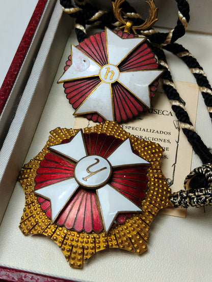 Grand Cross of the Hospitaler Order of Spain. Franco's period.