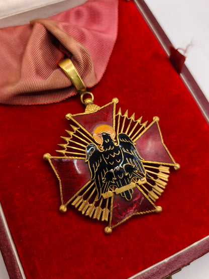 Medalla Encomendador Orden de Cisneros. Época Franco España
