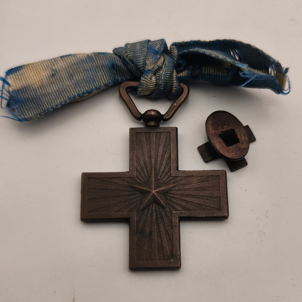 Military Italian Cross Medal. IIWW for Woman.
