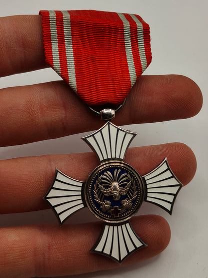 Medalla Orden Cruz Roja. Japón Imperial.