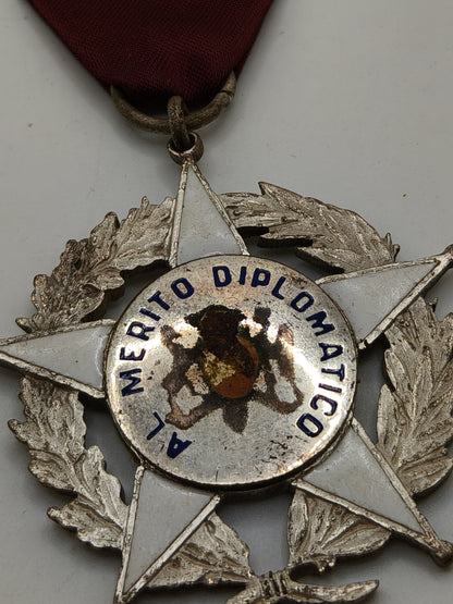 Medalla mérito diplomático de Chile