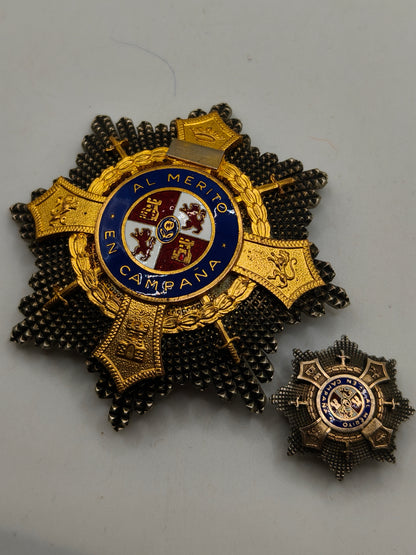 Cruz de guerra Modelo leones rojos. Guerra civil española