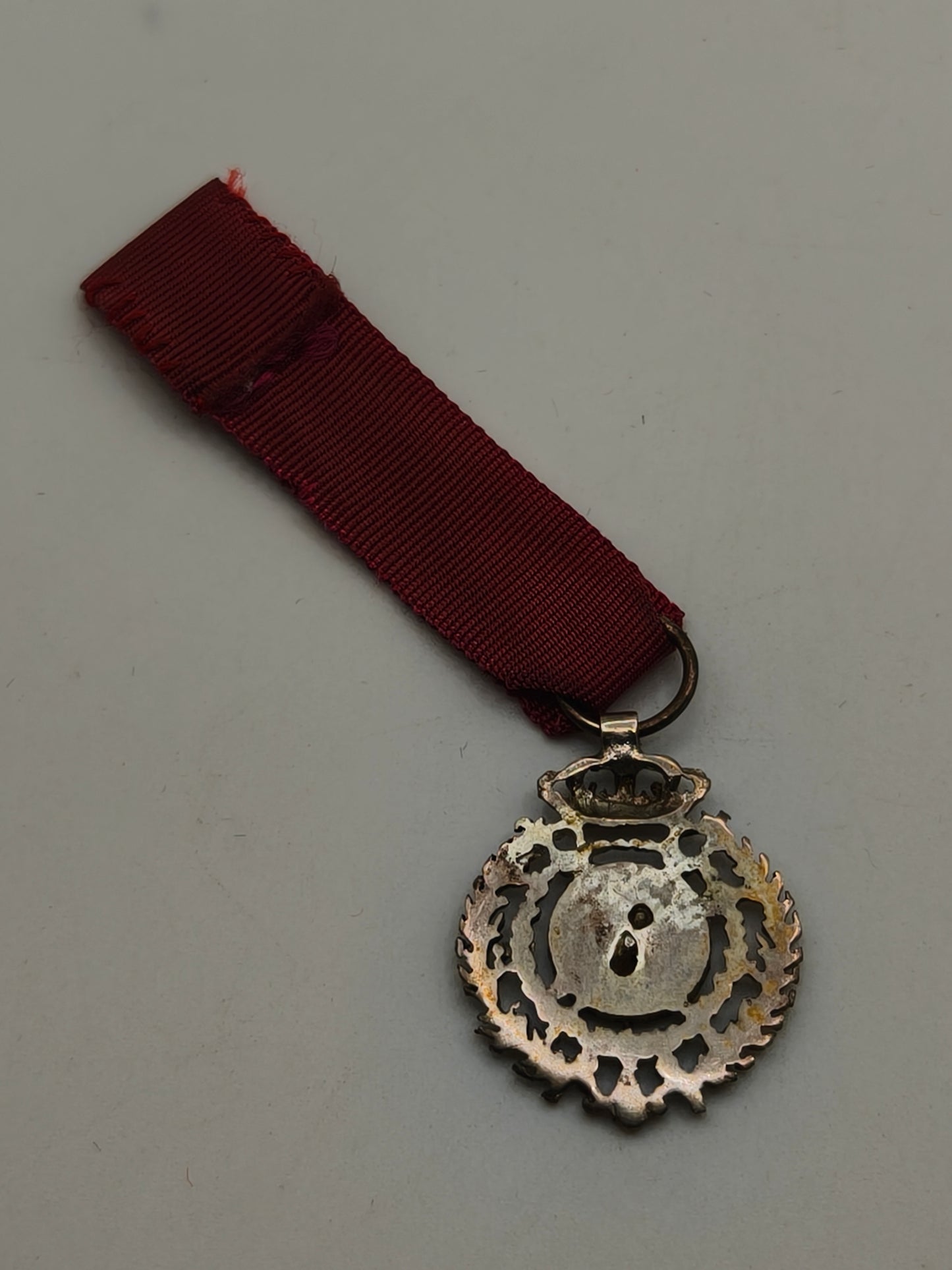 Medalla miniatura orden de Bellas artes. Época Franco España