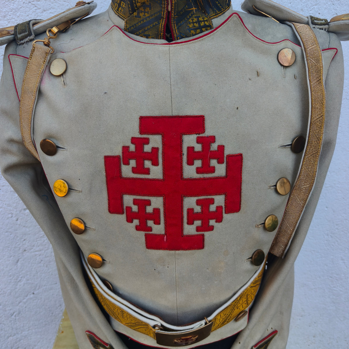 Uniforme of the Order of Holy Sepulchre, Complete. Spanish Knight.