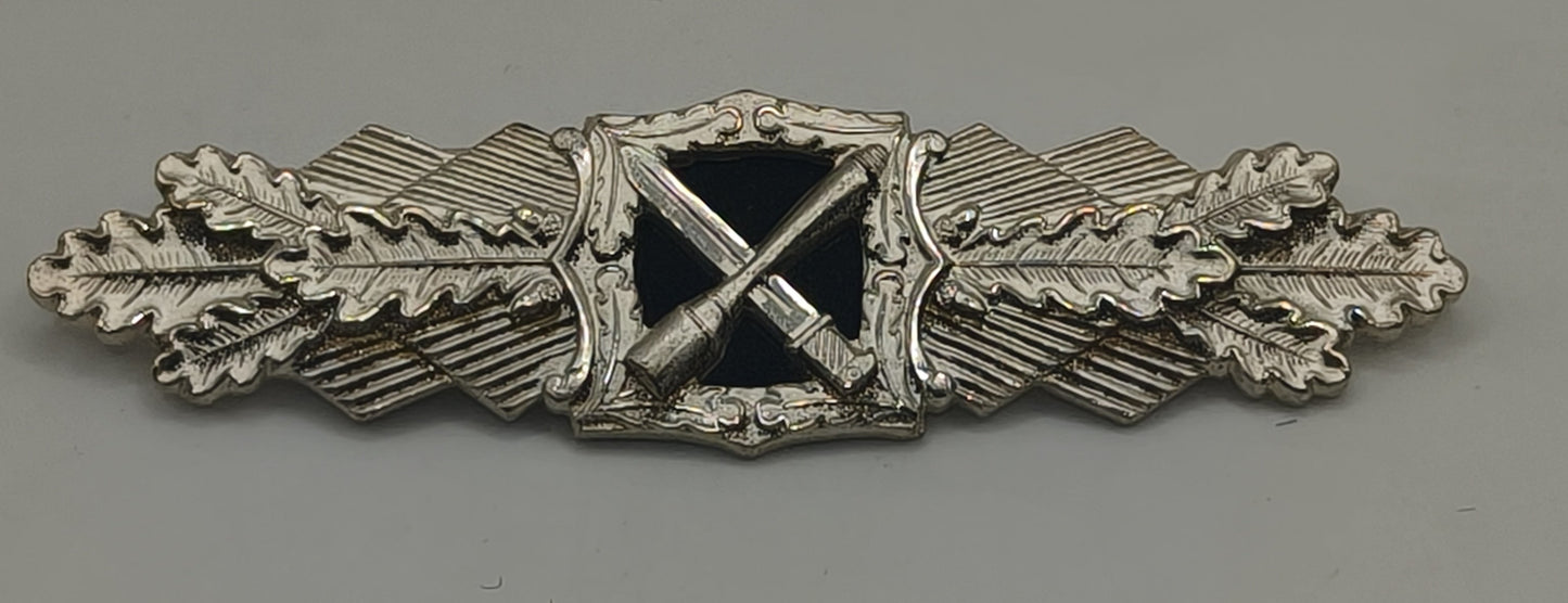 Silver infantry attack bar badge. 1958 model III reich