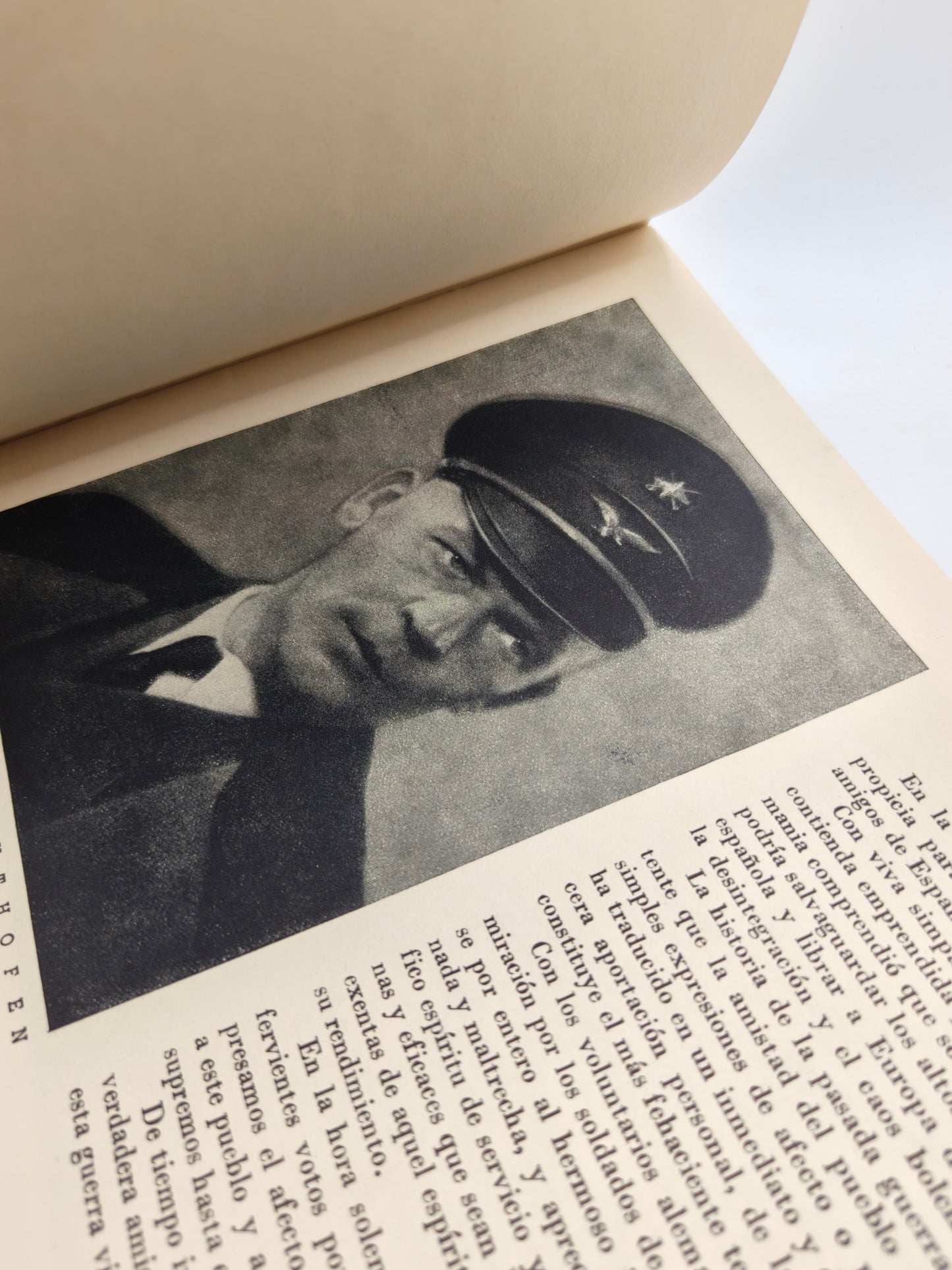 Libro conmemorativo de la Legión Cóndor. guerra civil española